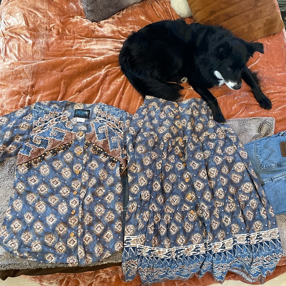 Loneroo by Roper two piece set. Dog not included😂
